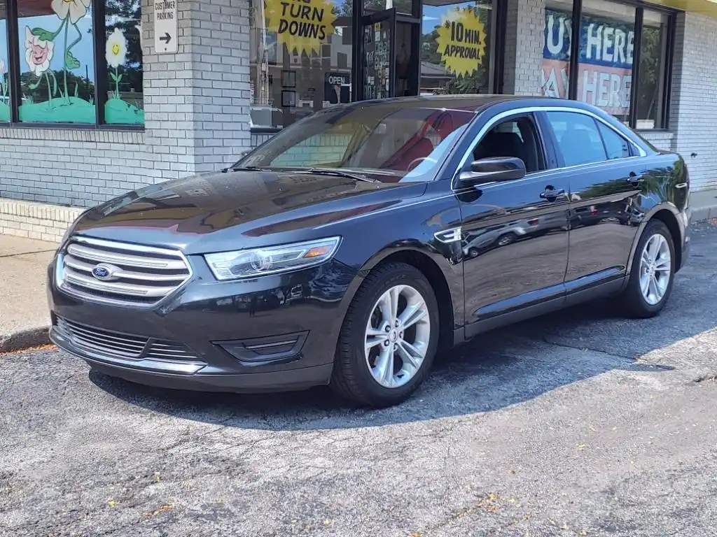 2013 Ford Taurus SEL FWD's photo