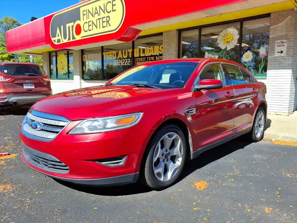 2010 Ford Taurus SEL FWD's photo