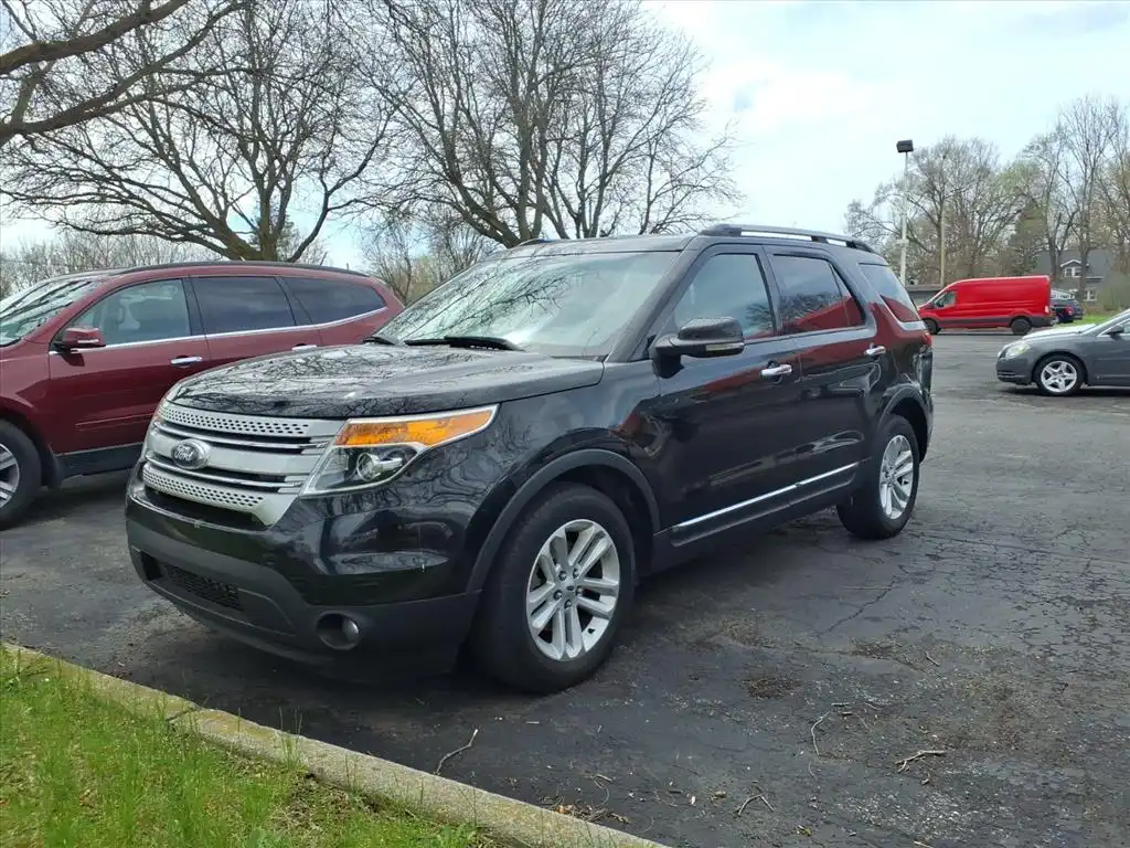 2012 Ford Explorer XLT's photo