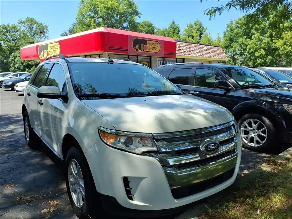2012 Ford Edge SE photo 3