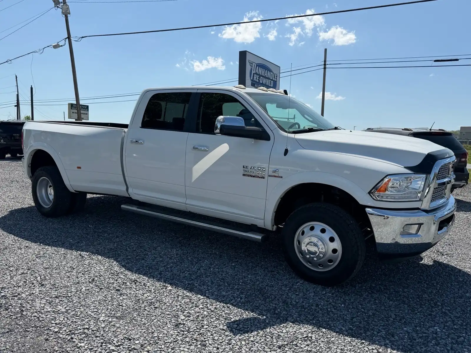 2017 RAM 3500 Laramie 4X4 Crew Cab LWB's photo