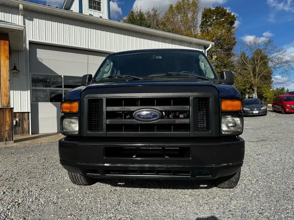 2012 Ford E-Series E-350 XL Super Duty Extended's photo
