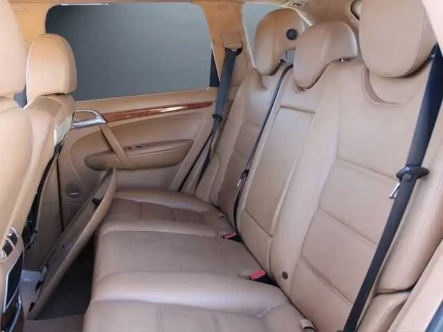 2010 Porsche Cayenne Turbo S photo 4