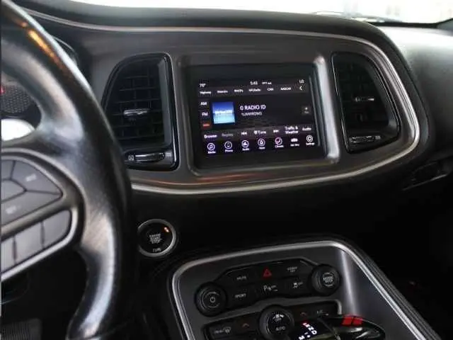 2020 Dodge Challenger R/T photo 3