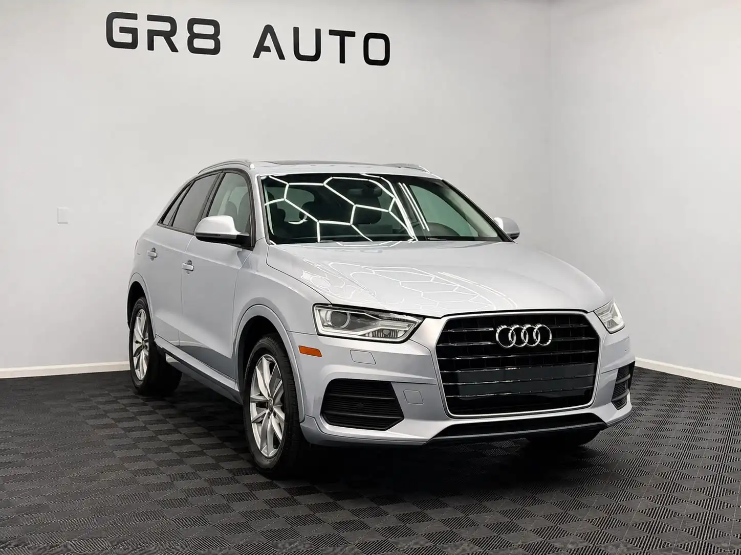 2017 Audi Q3 2.0T Premium Tiptronic's photo