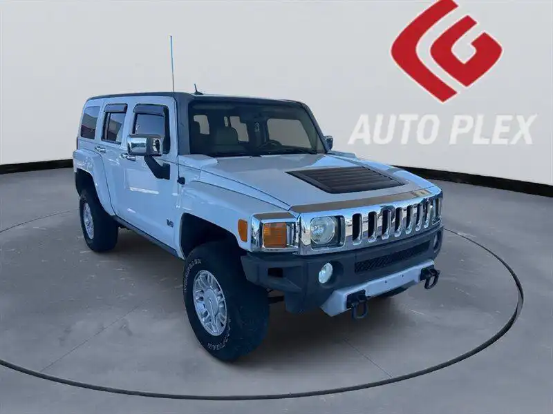 2008 Hummer H3 SUV's photo