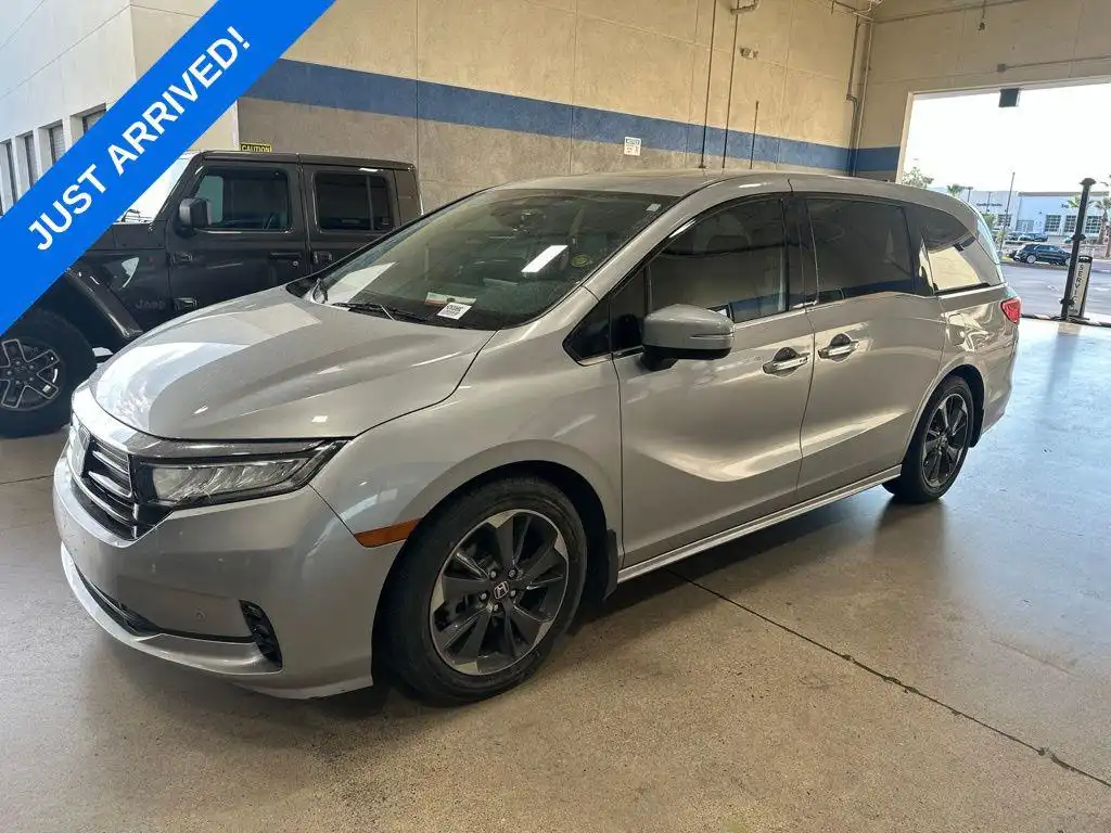 2022 Honda Odyssey Elite's photo