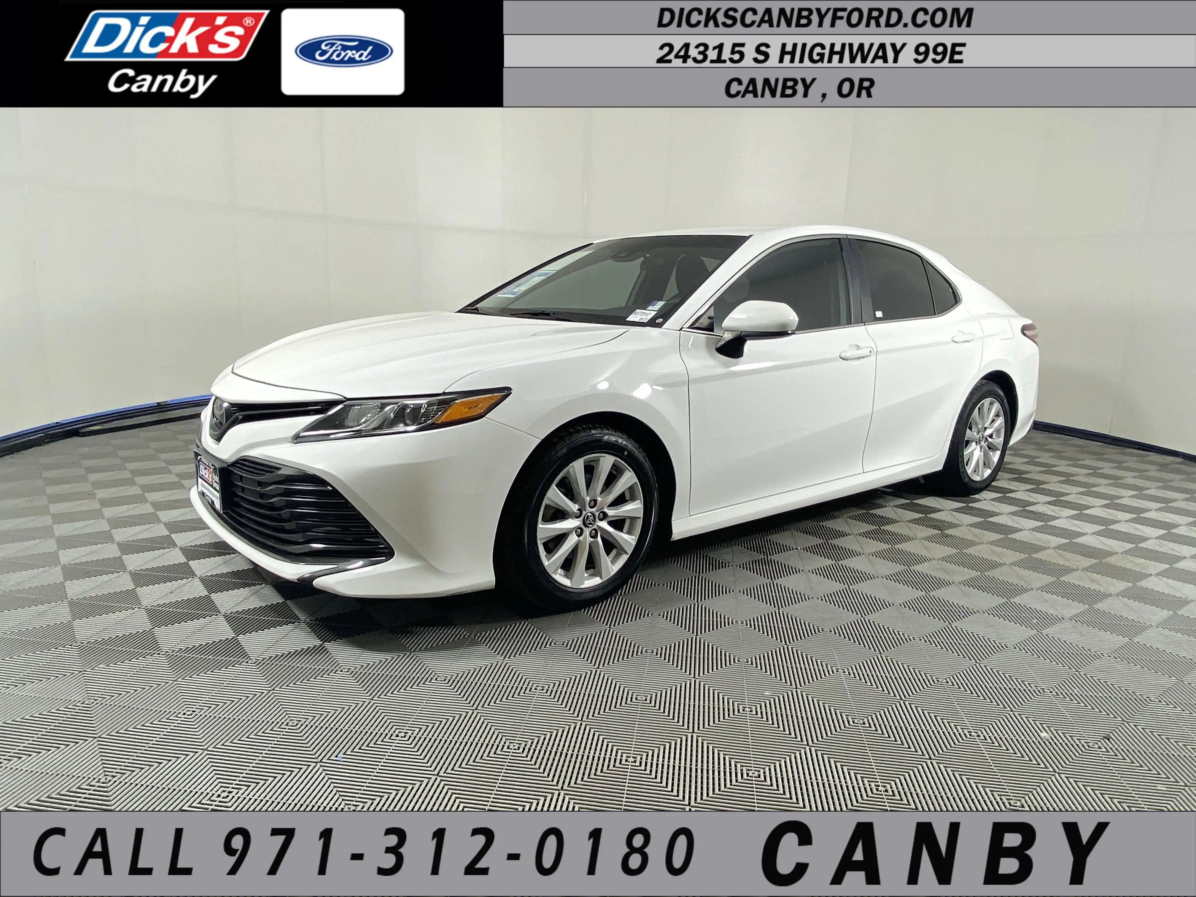 2019 Toyota Camry 2.5 Auto LE's photo