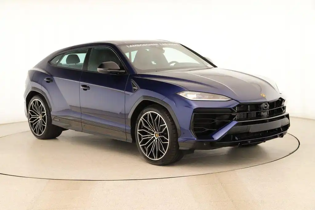 2025 Lamborghini Urus 4.0 V8 PHEV SE's photo