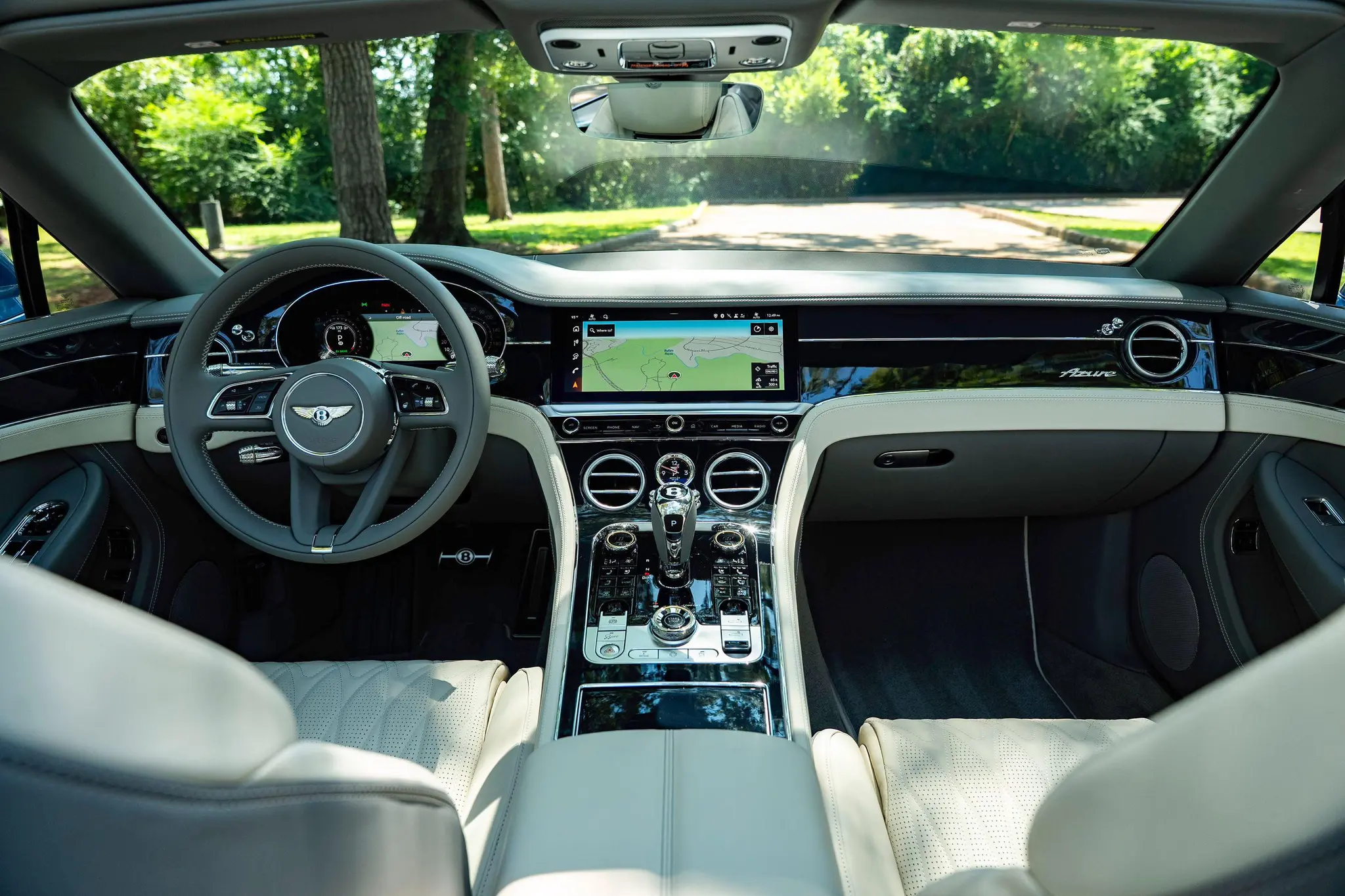 2026 Bentley Continental GT V8 Azure photo 4