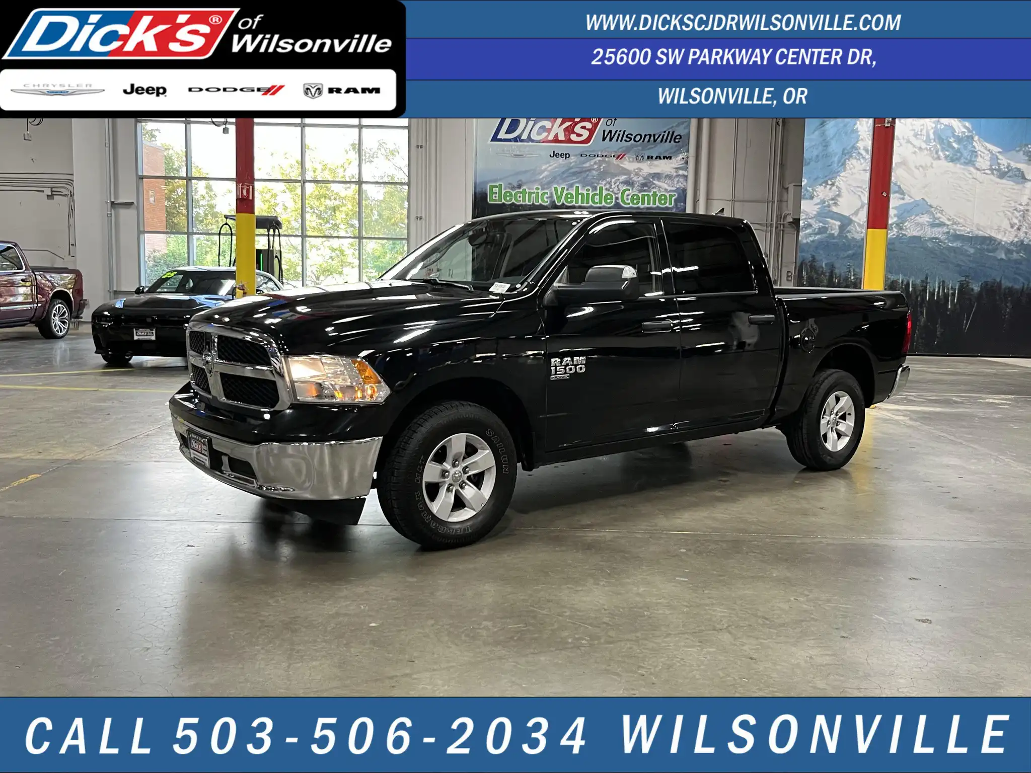 2023 RAM 1500 Classic SLT 4WD Crew Cab 5'7's photo