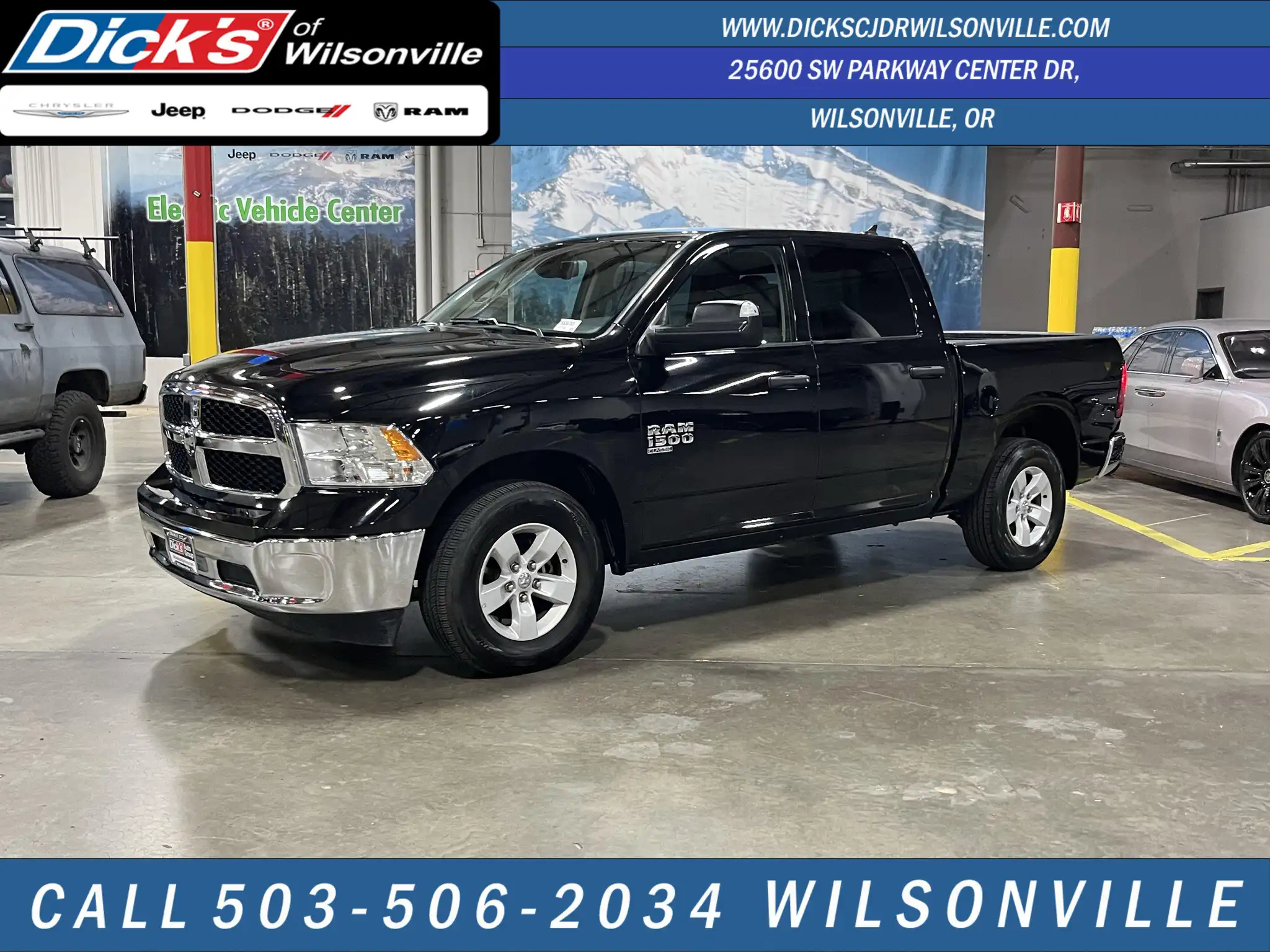 2023 RAM 1500 Classic SLT 4WD Crew Cab 5'7's photo