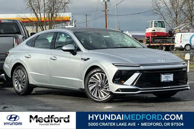 2026 Hyundai Sonata SEL's photo