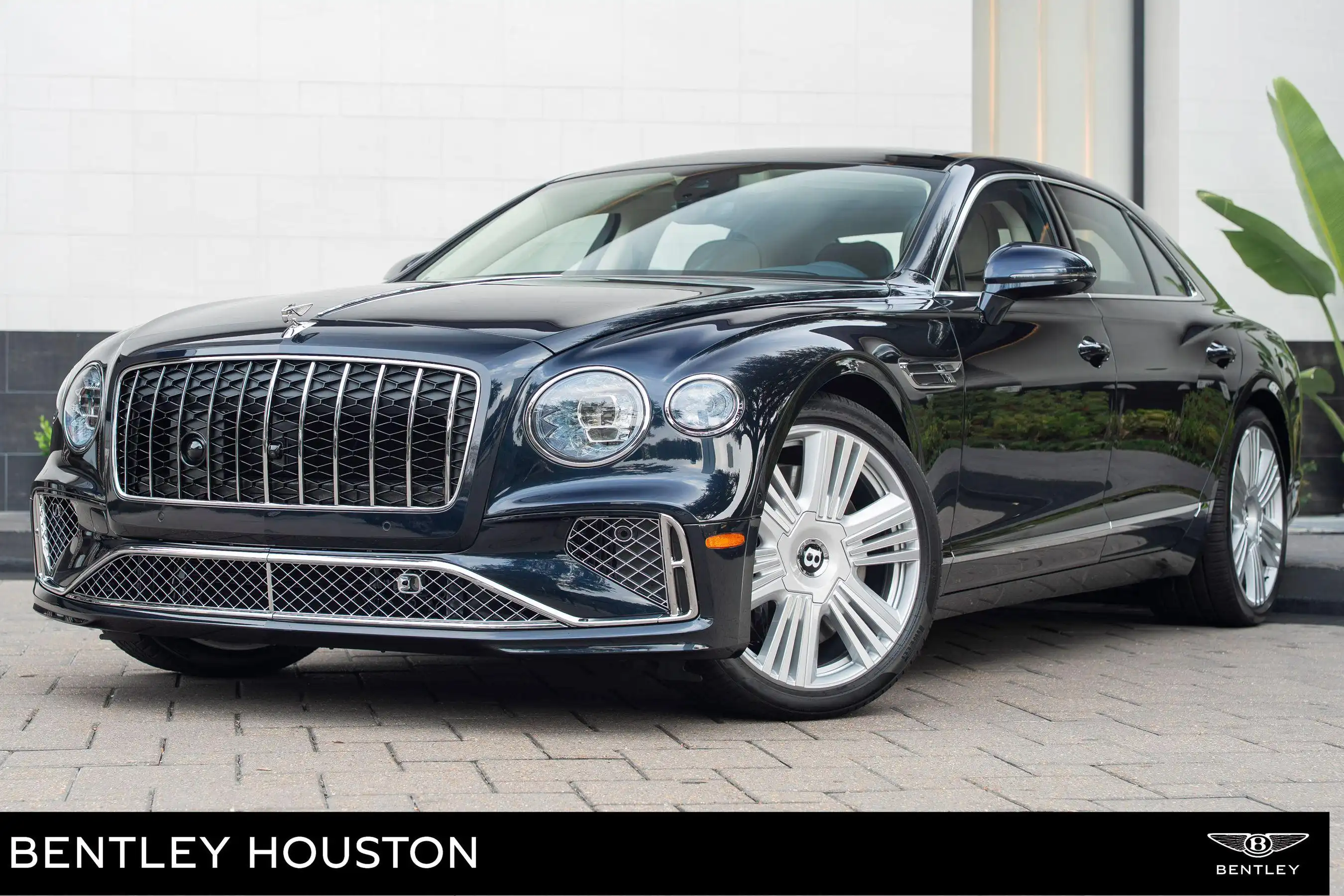 2026 Bentley Flying Spur Azure's photo
