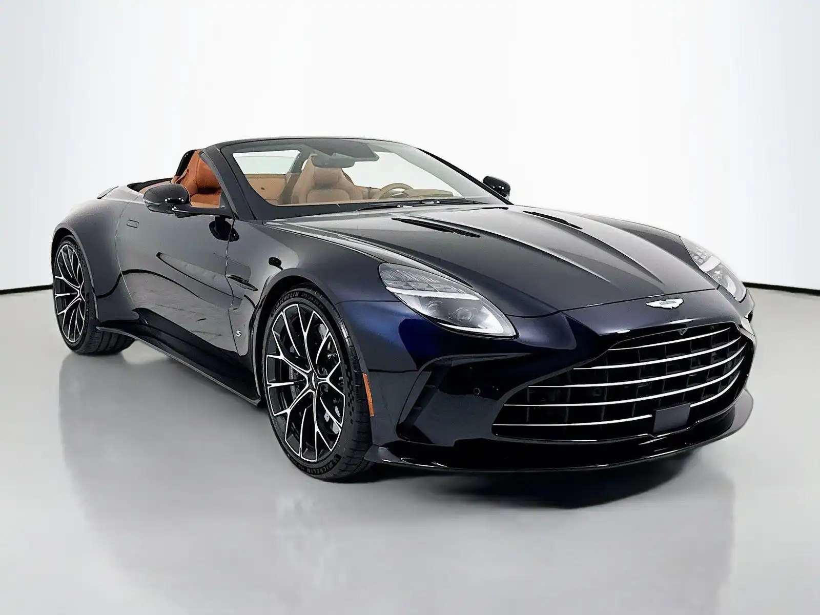 2026 Aston Martin Vantage 4.0 V8 Roadster's photo