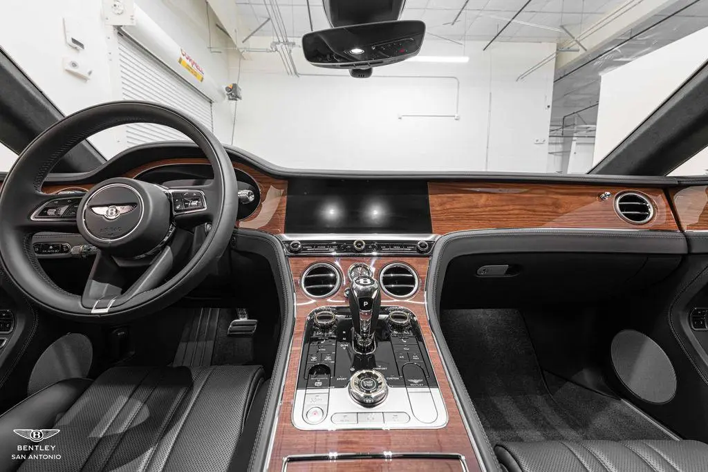 2026 Bentley Continental GT Base photo 4