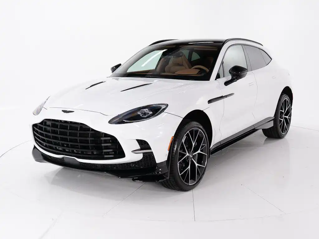 2026 Aston Martin DBX 4.0 V8 707 AWD's photo