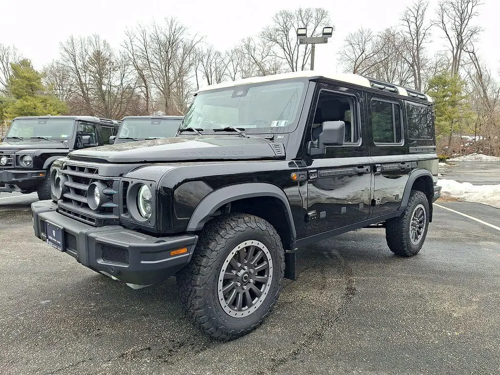 Vehicle Image 2