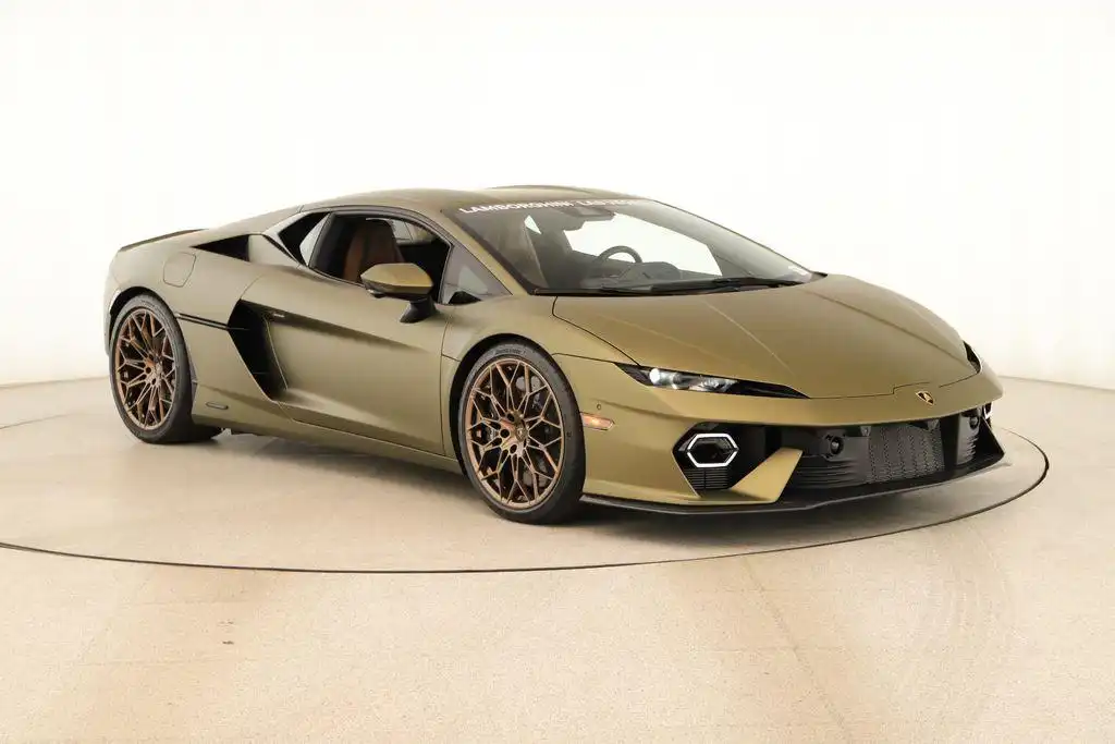 2026 Lamborghini Temerario 4.0 V8 PHEV's photo