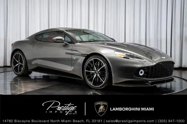 2018 Aston Martin Vanquish's photo