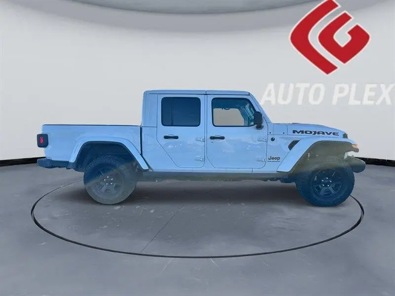 2023 Jeep Gladiator Mojave photo 3