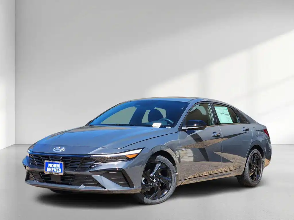 2026 Hyundai Elantra 2.0 Premium SEL Sport's photo