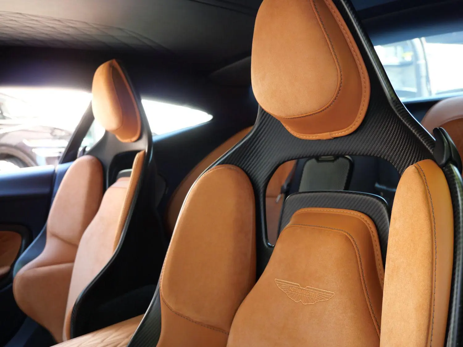2024 Aston Martin DB12 Coupe photo 5