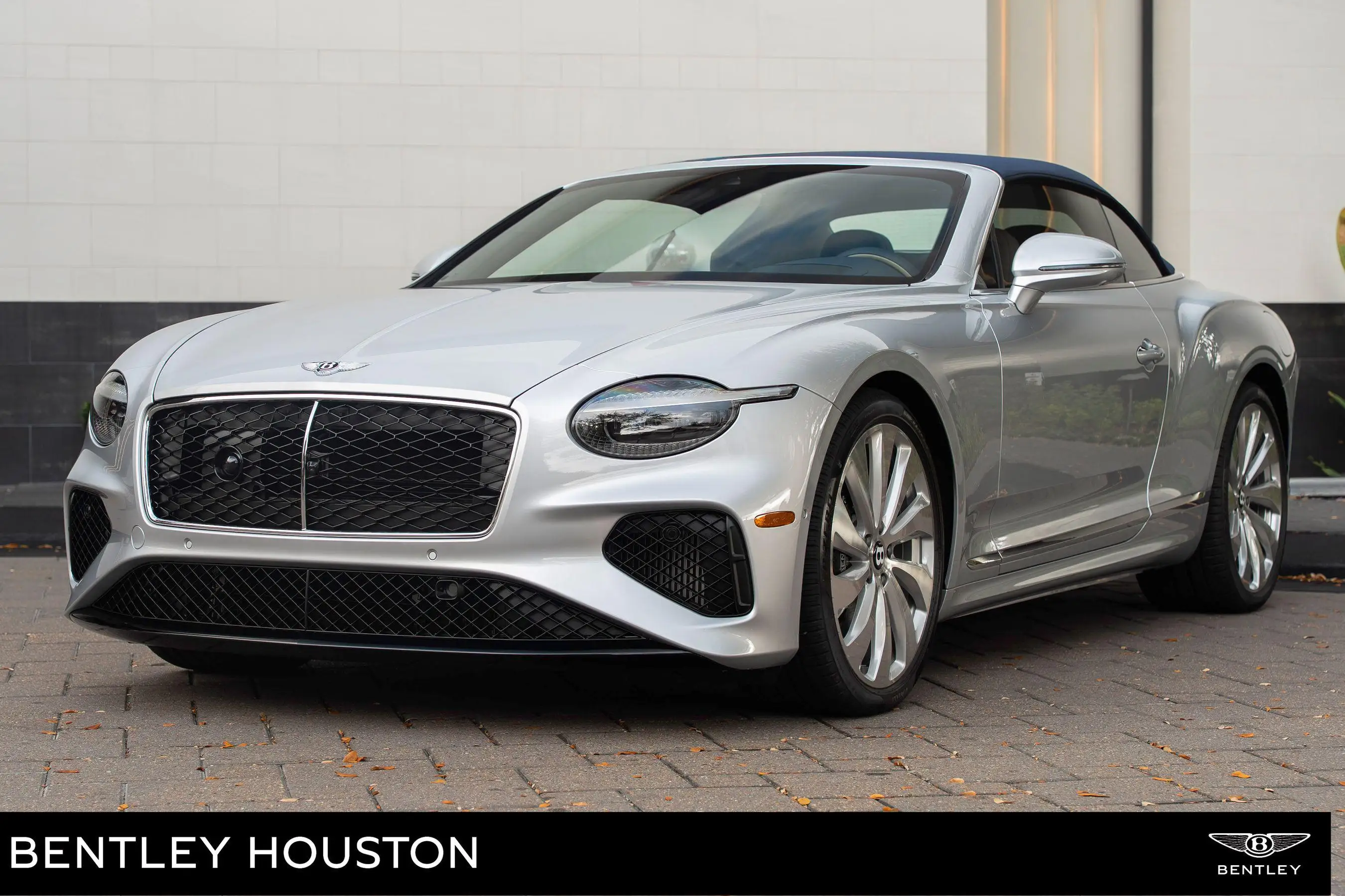 2026 Bentley Continental GT undefined photo 1