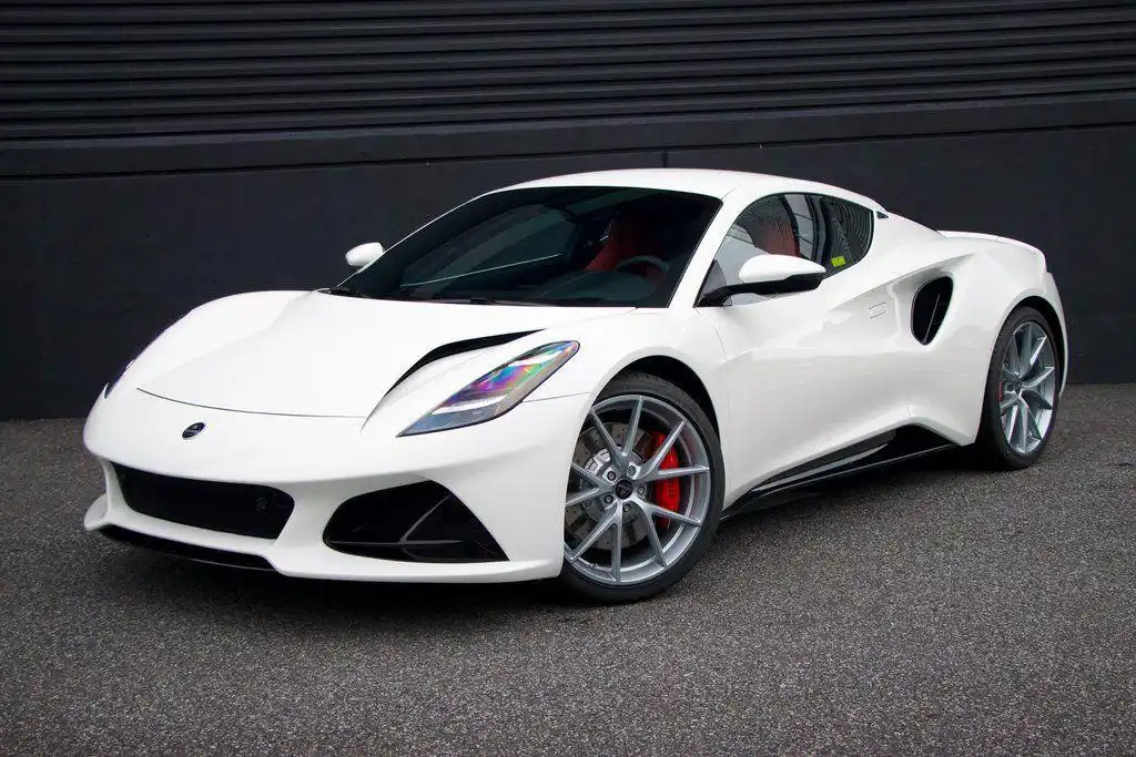 2025 Lotus Emira's photo