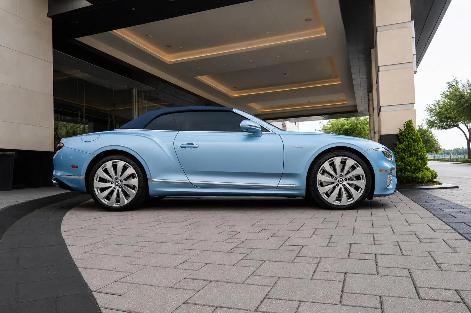 2026 Bentley Continental GT Azure photo 5