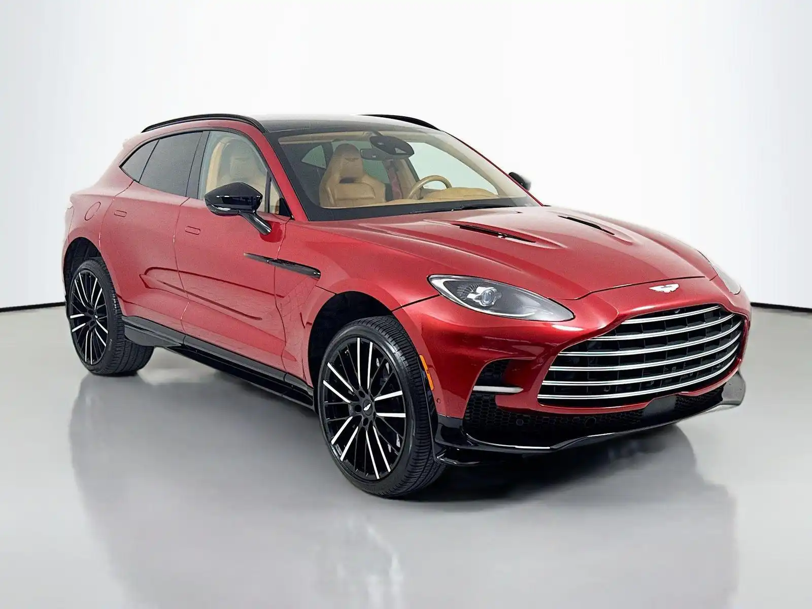 2024 Aston Martin DBX 4.0 V8 707 AWD's photo