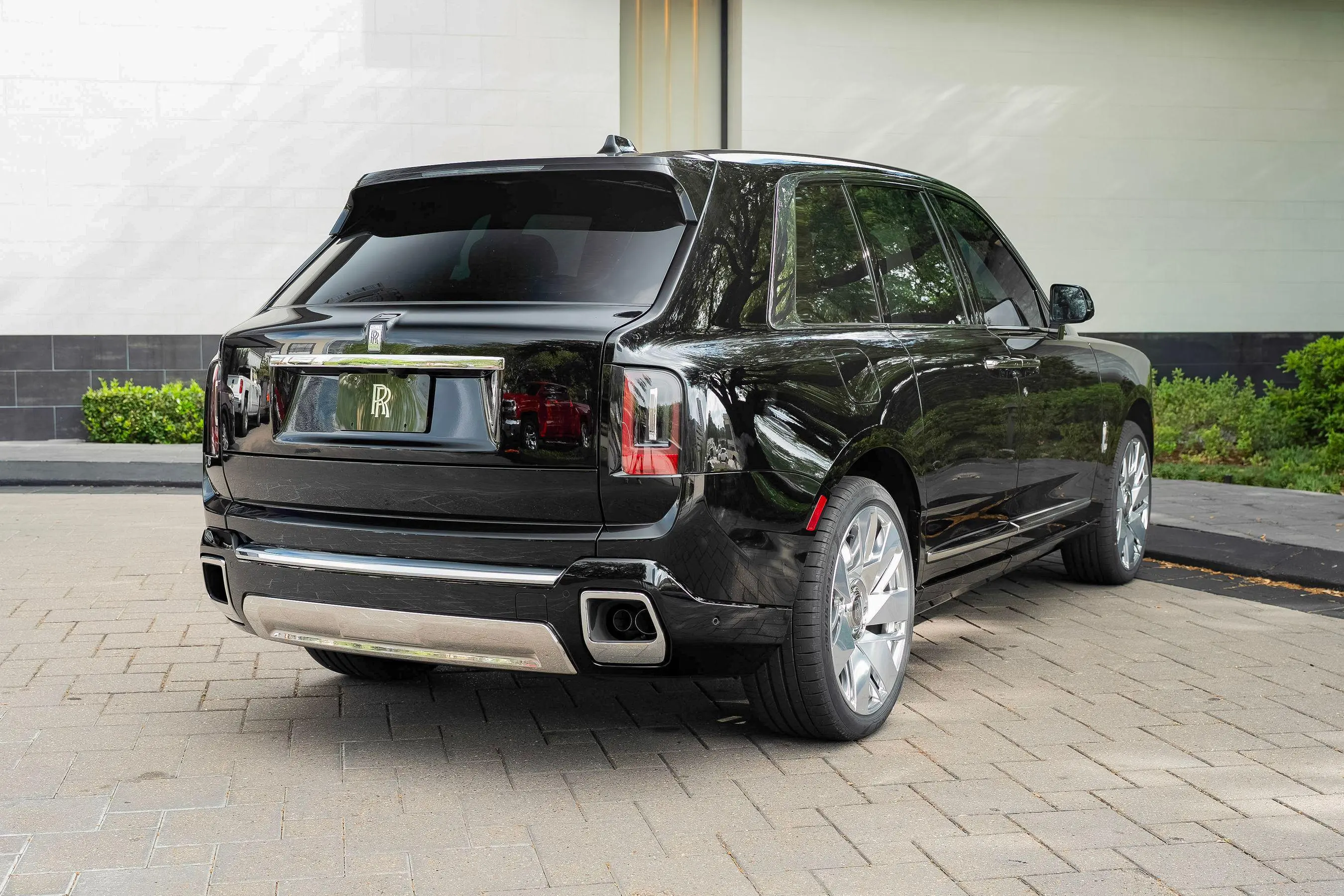 2026 Rolls-Royce Cullinan Base photo 3