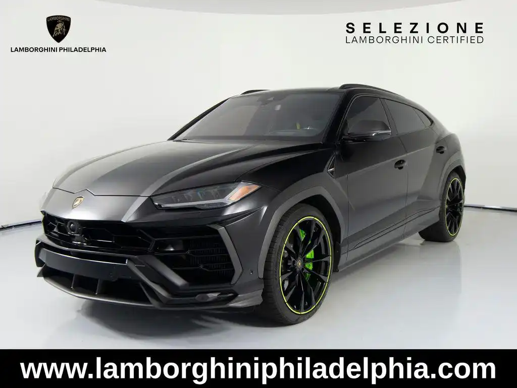 2022 Lamborghini Urus 4.0 V8 Graphite Capsule's photo