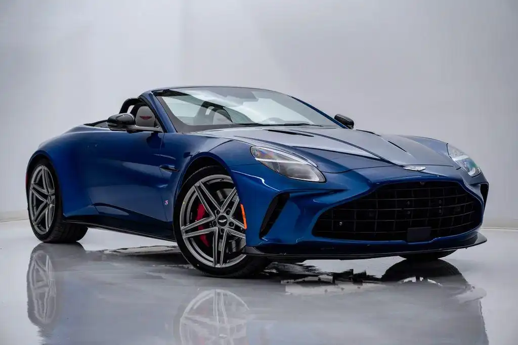 2026 Aston Martin Vantage 4.0 V8 Roadster's photo