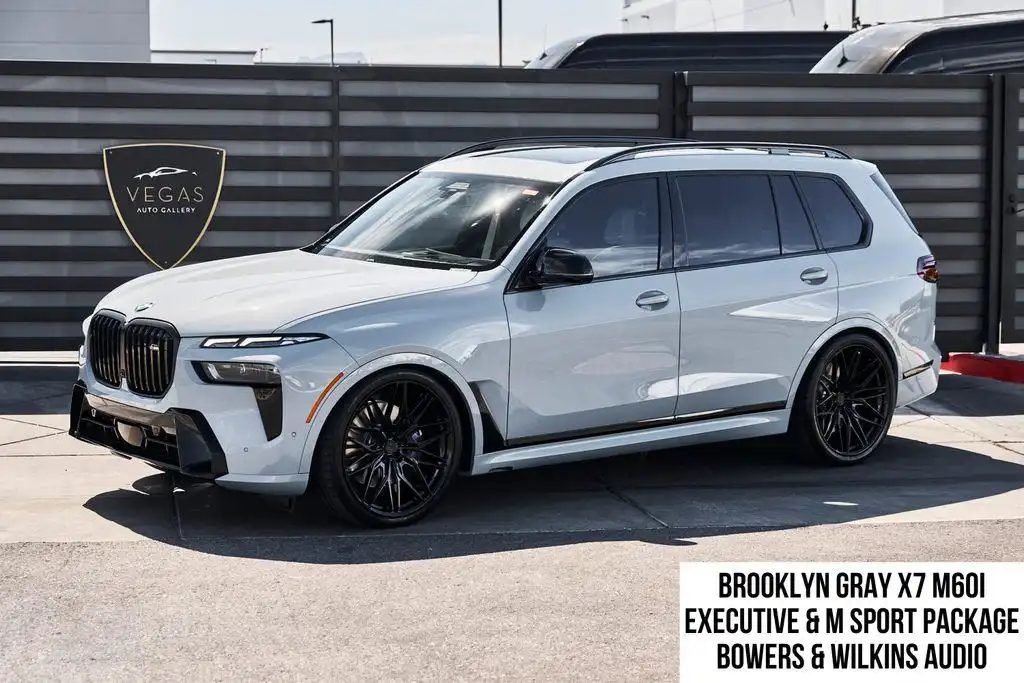 2024 BMW X7 M60i's photo