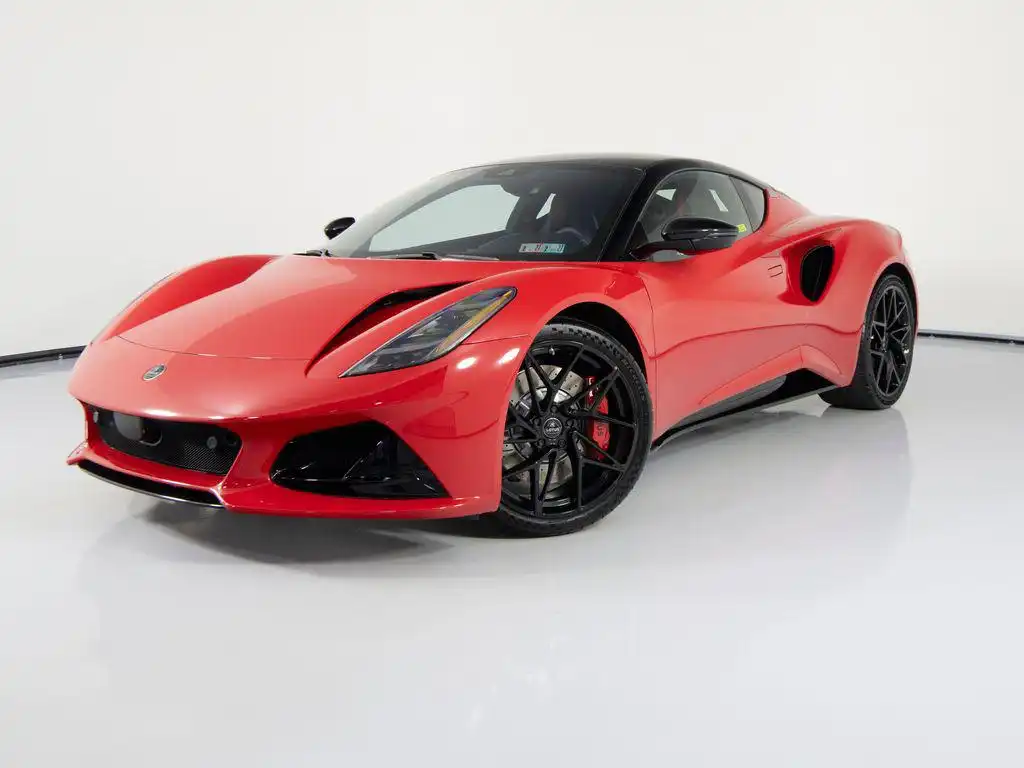 2026 Lotus Emira's photo