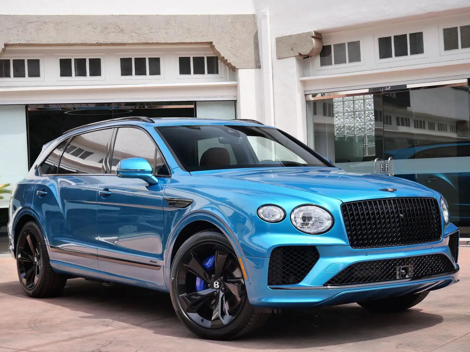 2026 Bentley Bentayga EWB Azure's photo