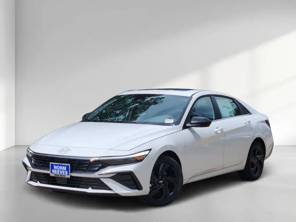 2026 Hyundai Elantra 2.0 Premium SEL Sport's photo