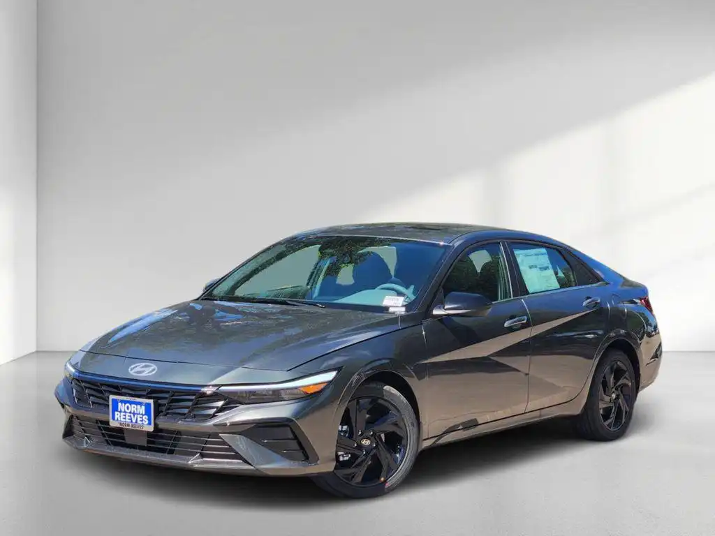 2026 Hyundai Elantra 2.0 Premium SEL Sport's photo