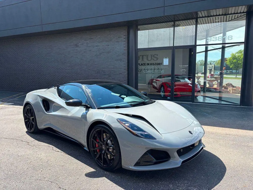 2026 Lotus Emira undefined photo 3