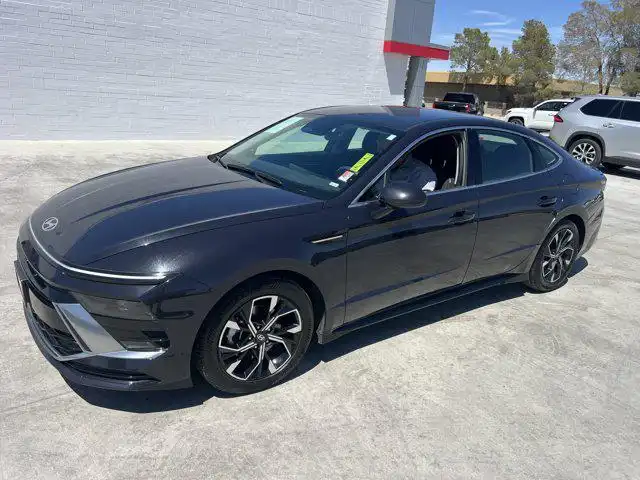 2024 Hyundai Sonata SEL's photo