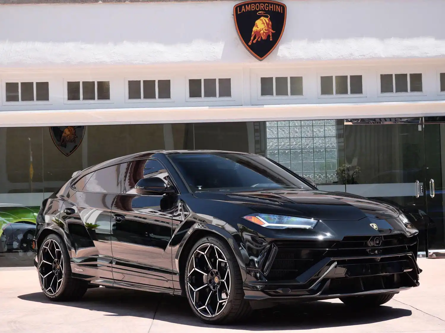 2023 Lamborghini Urus 4.0 V8 Performante's photo