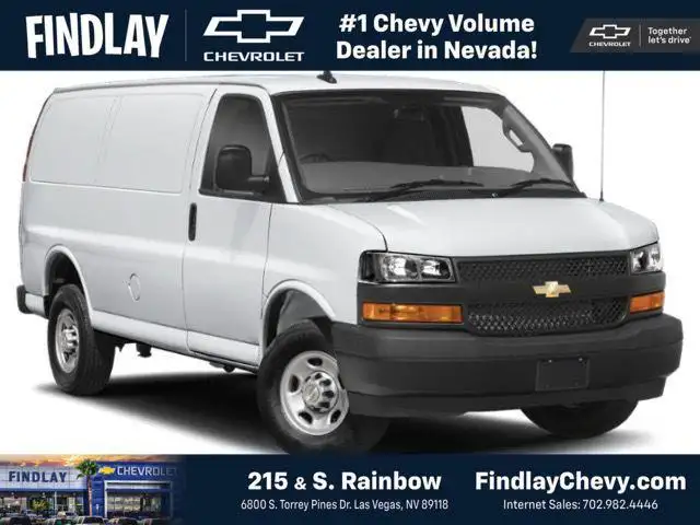 2025 Chevrolet Express 3500 LT Extended's photo