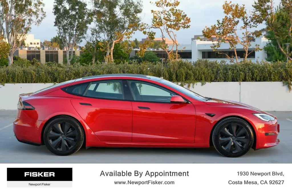2023 Tesla Model S Standard Range photo 4