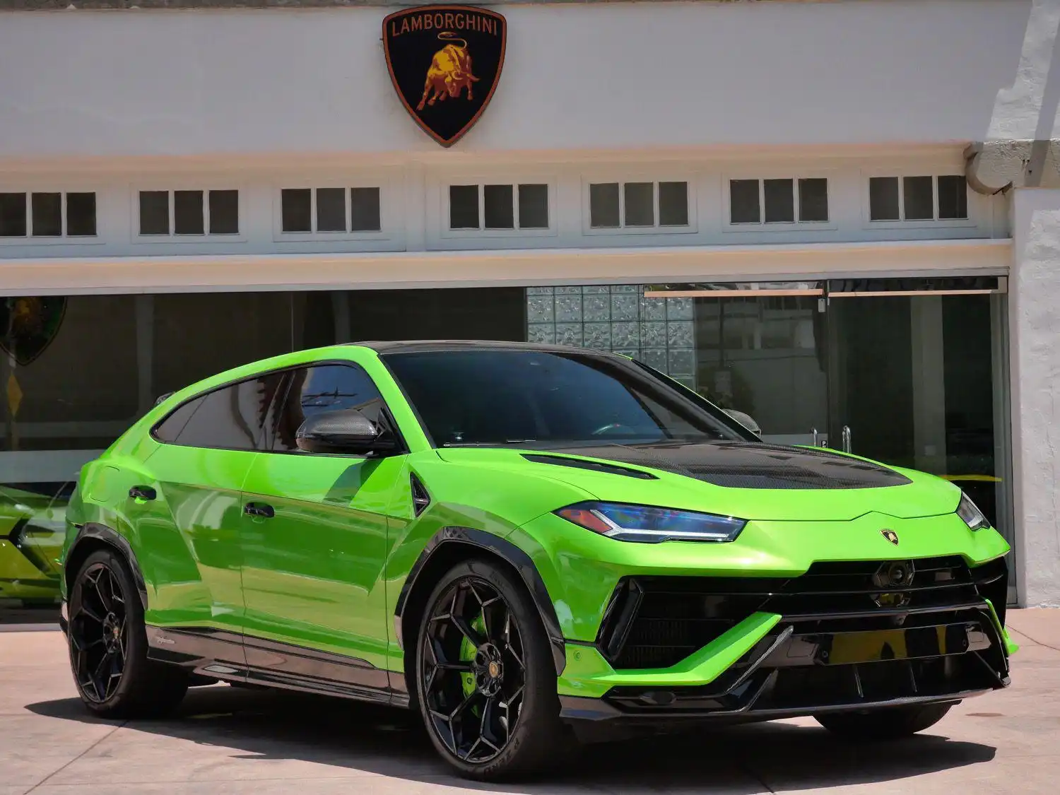 2023 Lamborghini Urus 4.0 V8 Performante's photo