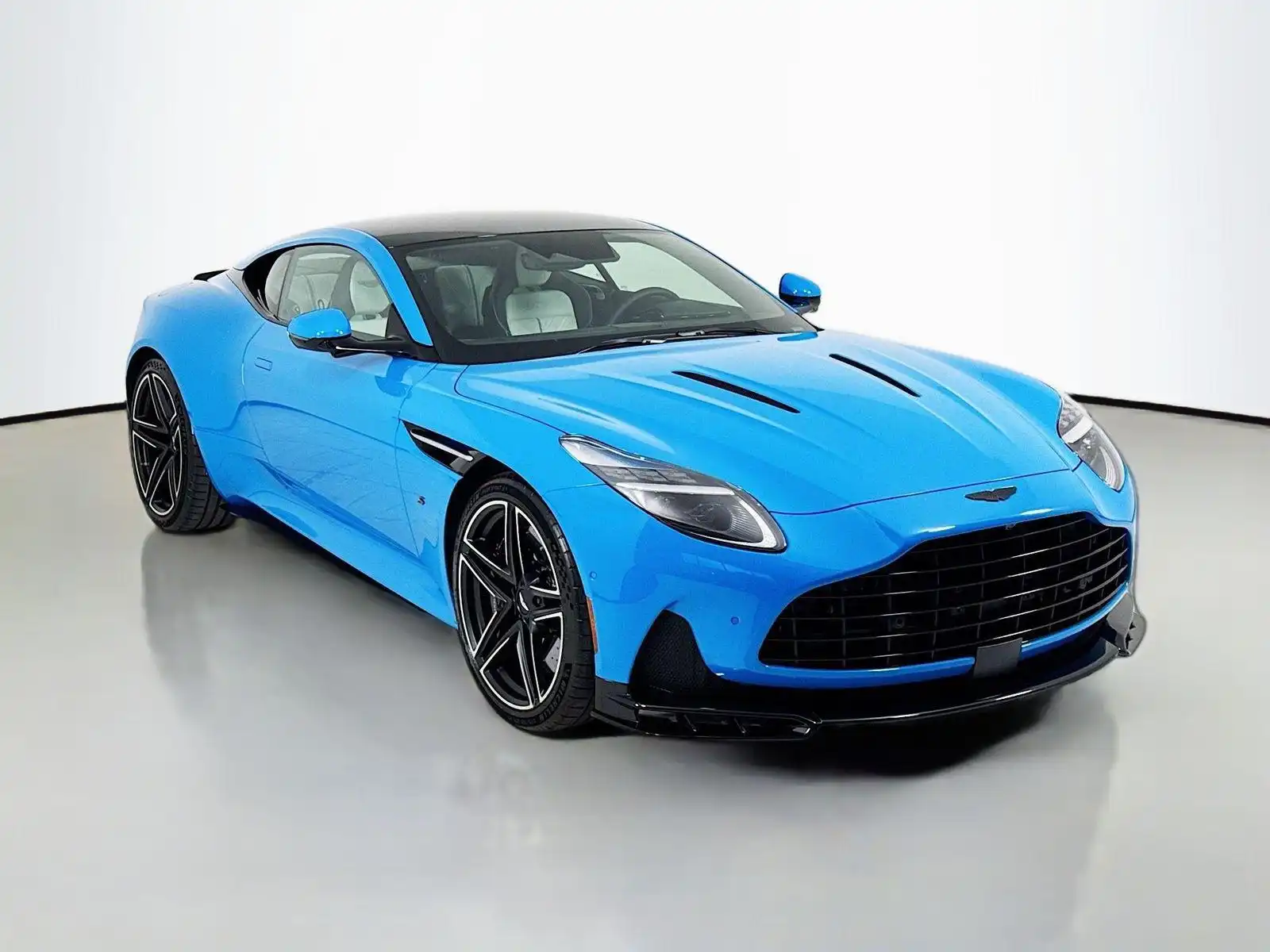 2026 Aston Martin DB12 Coupe's photo