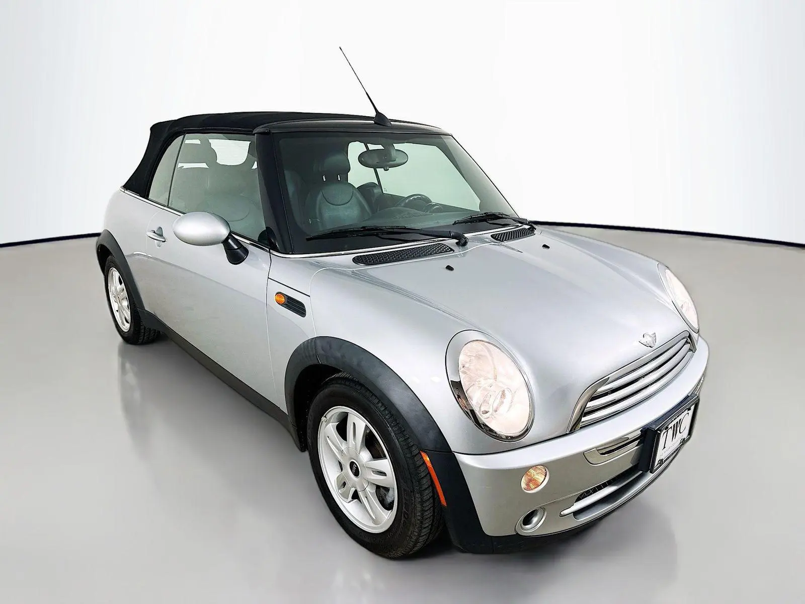 2007 MINI Cooper Base photo 3