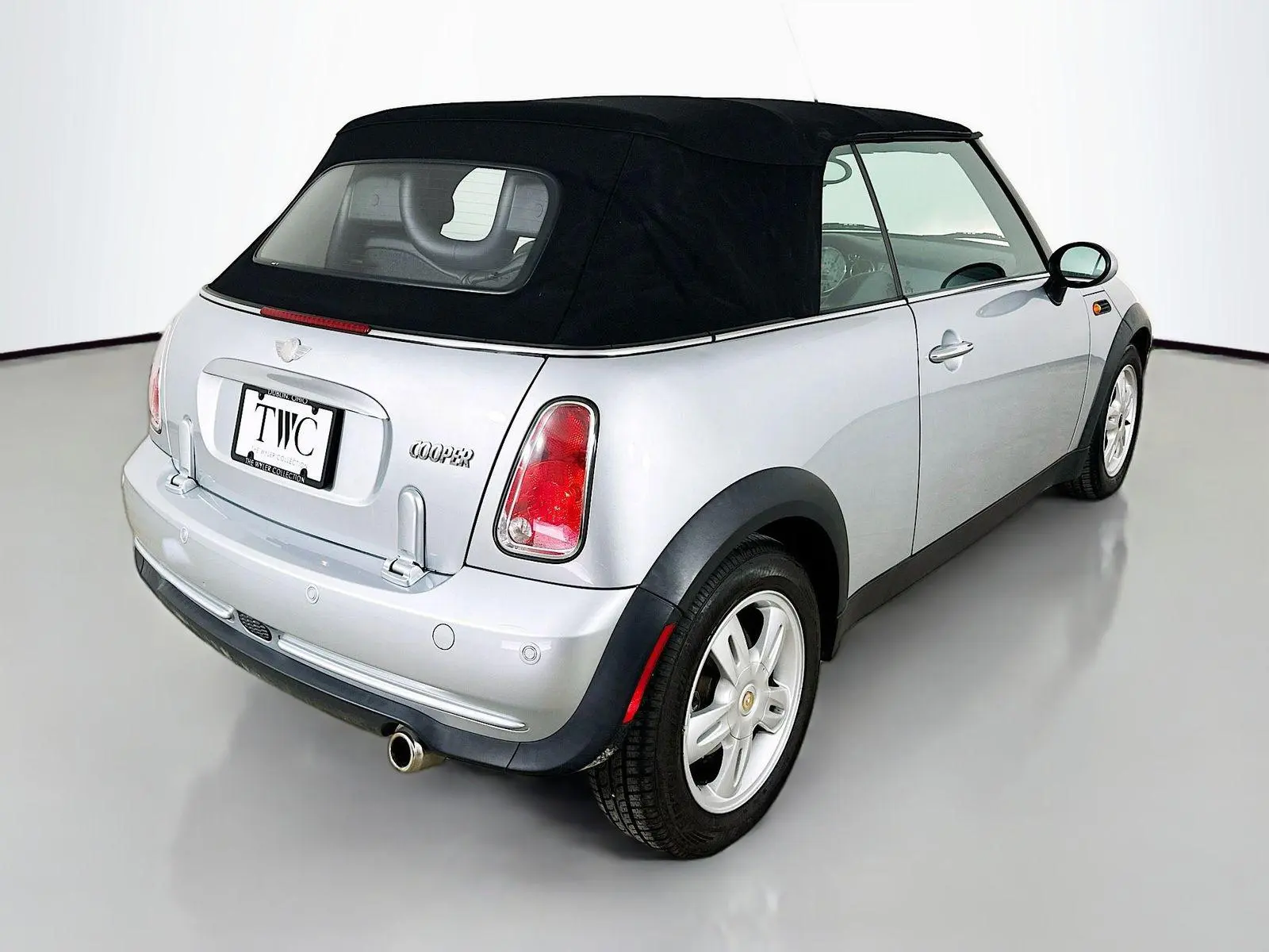 2007 MINI Cooper Base photo 5