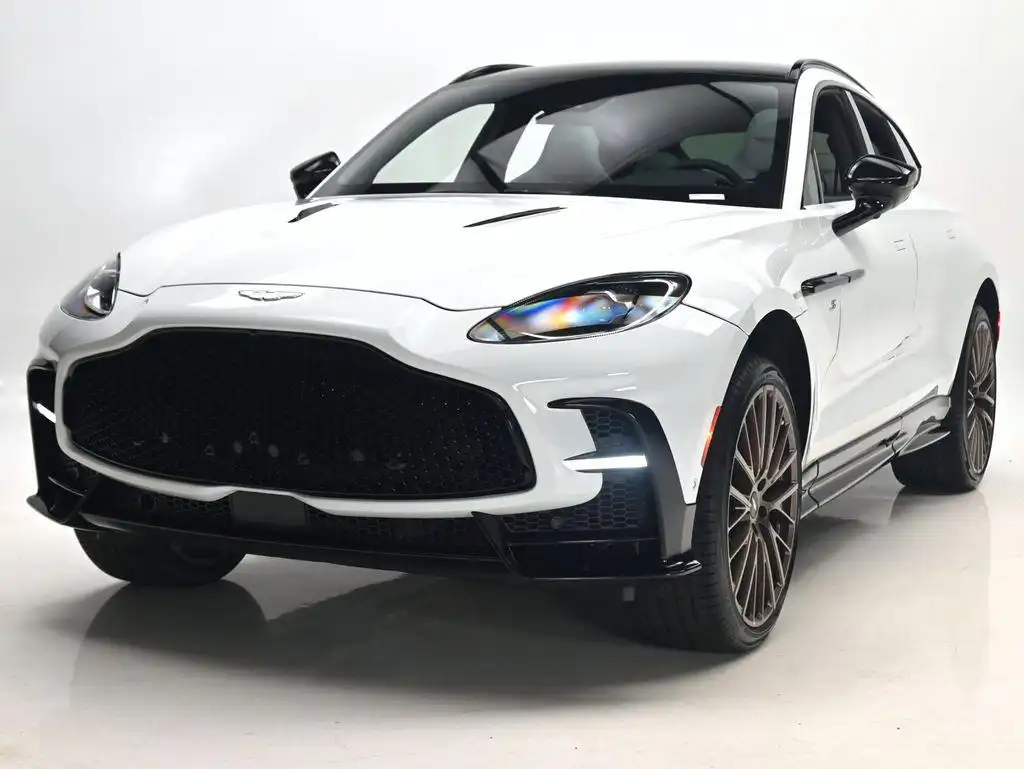 2026 Aston Martin DBX 4.0 V8 S AWD's photo