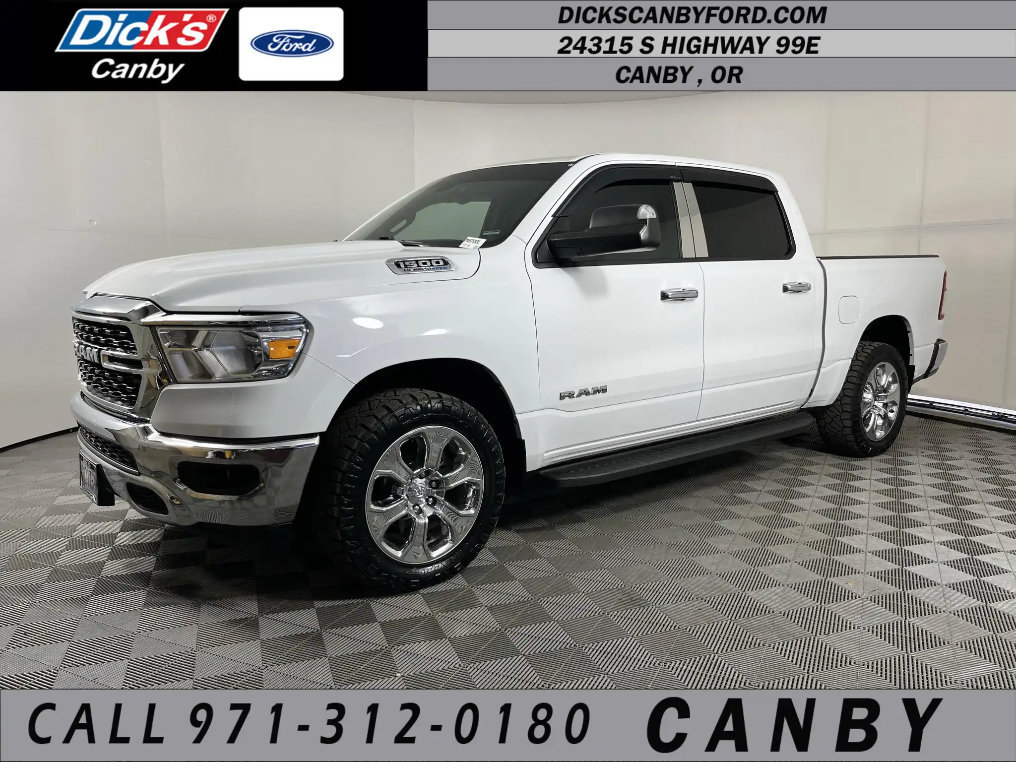 2023 RAM 1500 Big Horn/Lone Star 4WD Crew Cab 5'7's photo